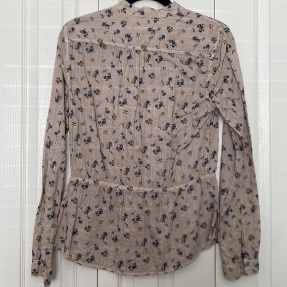 Textile Elizabeth and James Floral Button Down - Picture 4 of 4